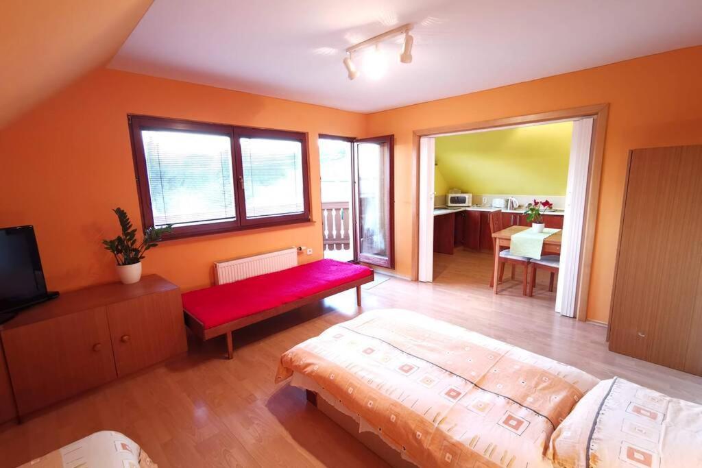Apartman Adrianka Turčianske Teplice エクステリア 写真